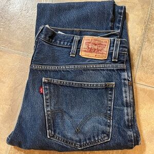 Levi's Men's 100% cotton old school 505 Straight Leg Jeans..38x34